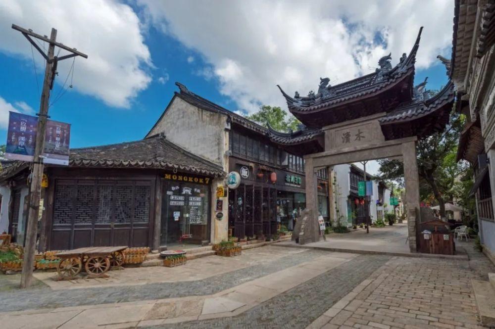 搭建联赛平台 女冰提高显著